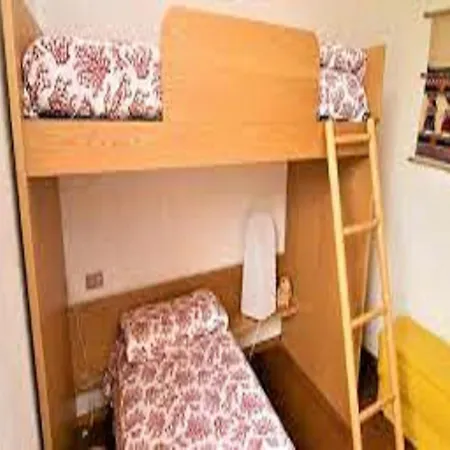 Near Golfo Di Cugnana Lägenhet